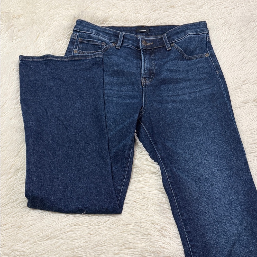Express Women's Mid Rise Boot Cut Jeans - Picture 4 of 5